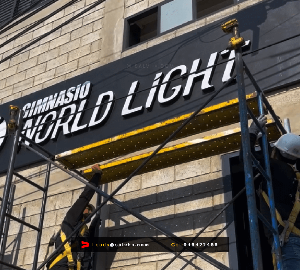 Letras de acrílico 3D luminosas - Gimnasio World Light