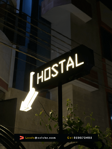 Jalavista luminoso rectangular doble cara - Hostal dorado